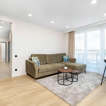Apartman Modern With Garage And 3 Balconies In By Renters Prestige Wrocław