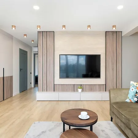 Modern With Garage And 3 Balconies In By Renters Prestige Apartman Wrocław
