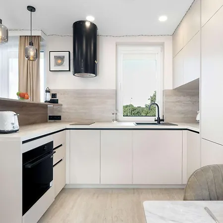 Apartman Modern With Garage And 3 Balconies In By Renters Prestige Wrocław