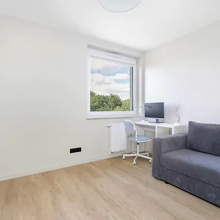 Modern With Garage And 3 Balconies In By Renters Prestige Apartman *